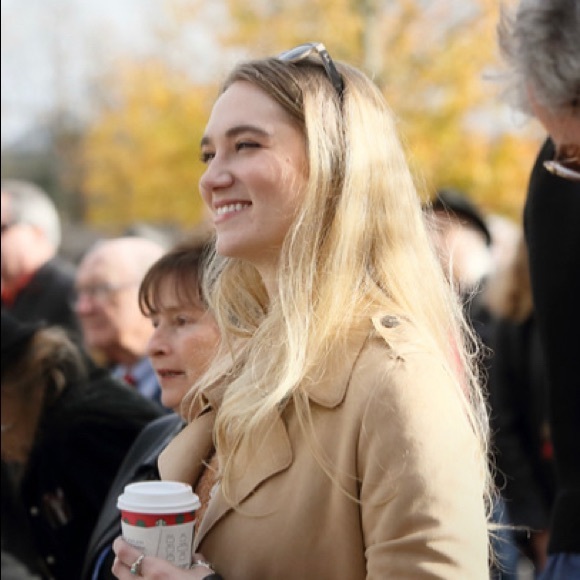 Meet your Posher, Shannon - Picture 4 of 5